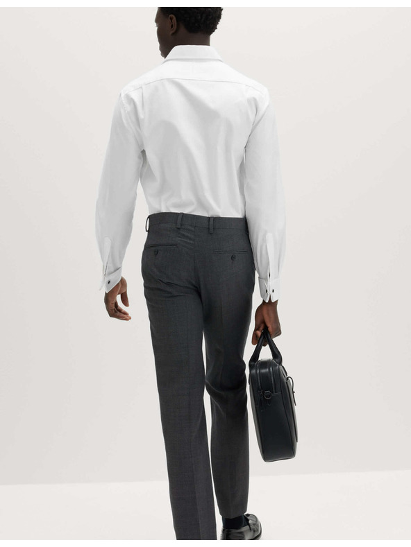 Marks & Spencer Luxusná bavlnená košeľa Marks & Spencer úzkeho strihu s dvojitými manžetami v bielej farbe