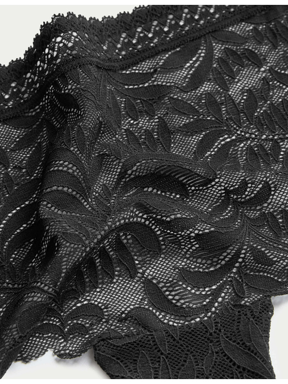Marks & Spencer Súprava troch dámskych čipkovaných nohavičiek s technológiou Flexifit™ v čiernej farbe od Marks & Spencer