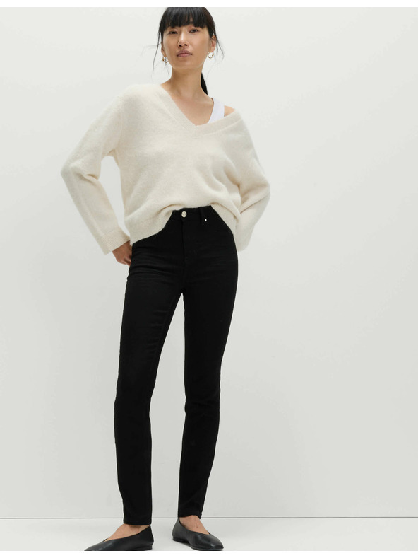 Marks & Spencer Džínsy Lily úzkeho strihu so strečom Marks & Spencer čierna