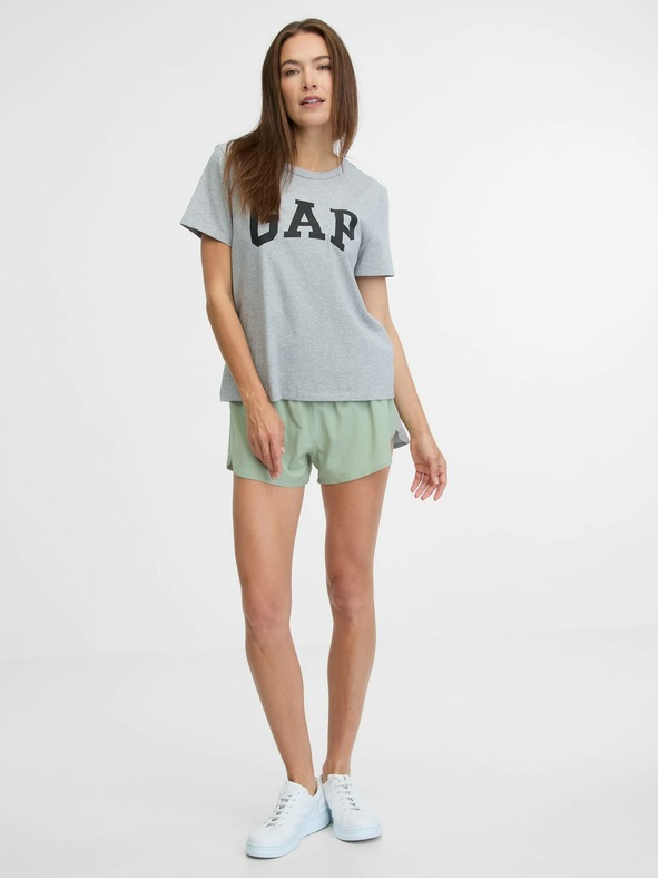 GAP Športové bežecké šortky GapFit 3" Mid Rise Runaround GAP