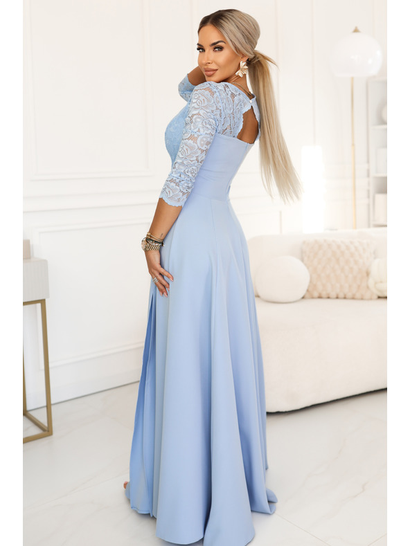 numoco AMBER Elegantné dlhé čipkované šaty s výstrihom - svetlo modré