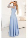 numoco LORETTA Jedinečné dlhé šaty s tylový rukávmi a výstrihom - svetlo modré