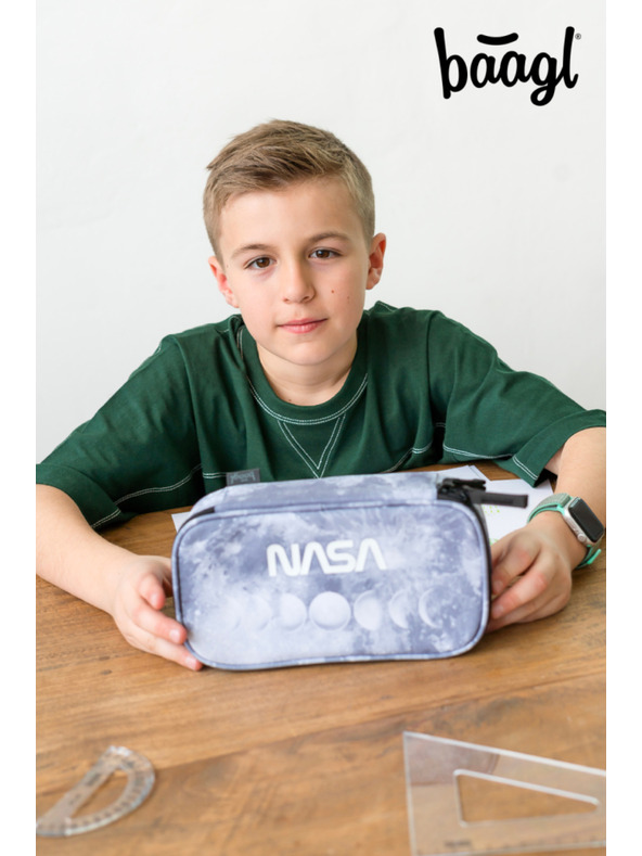 BAAGL  Sivý školský peračník Baagl NASA Grey