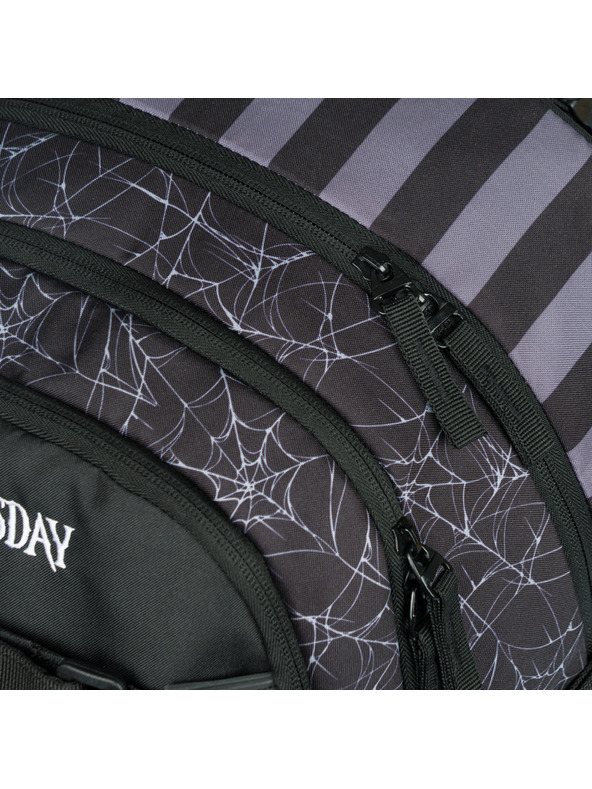 BAAGL  Čierny školský batoh Skate Wednesday Nevermore Baagl