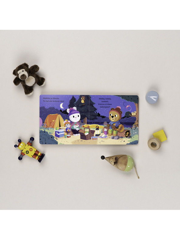 BAAGL  MEDVEDÍK ŠIKOVNÝ TÁBORNÍKOM – Obrázky s pohyblivými prvkami