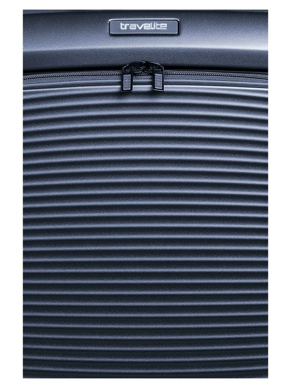 Travelite Cestovný kufor Travelite Millennium S Front pocket Navy