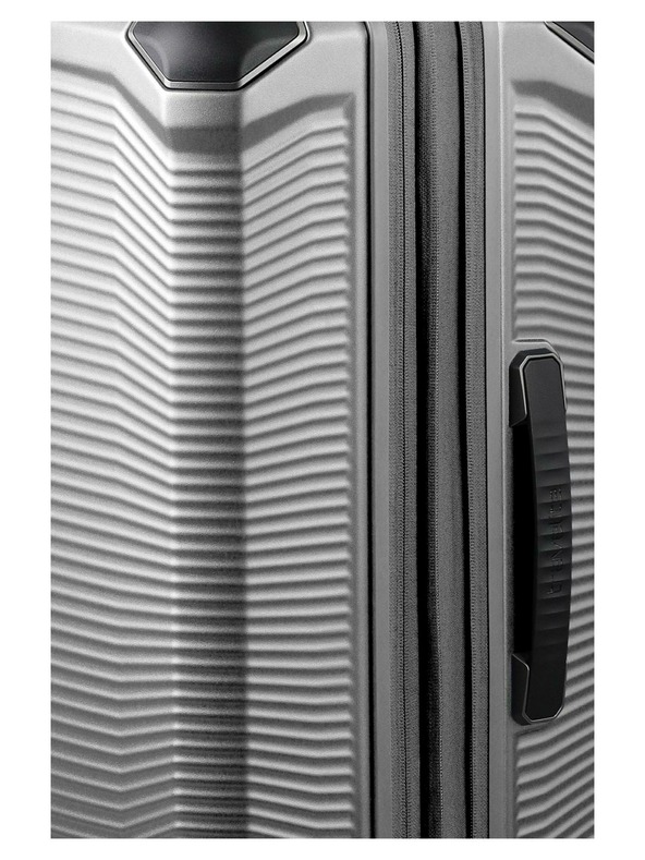 Travelite Cestovný kufor Travelite Millennium M Silver