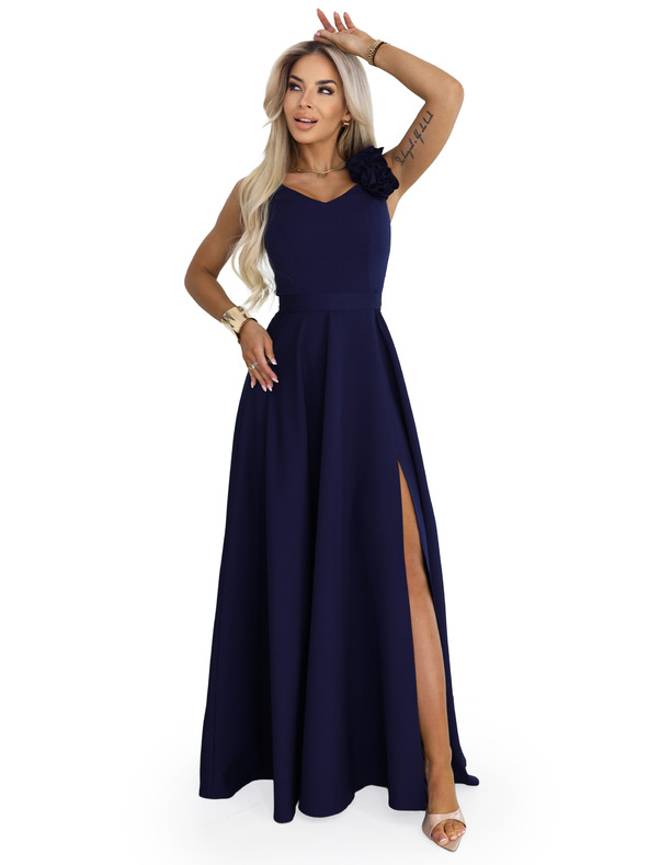 numoco Elegantné večerné maxi šaty s rozparkom a ružami - námornicka modrá