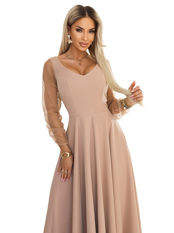 numoco LORETTA Jedinečné dlhé šaty s tylom rukávami a výstrihom - béžové