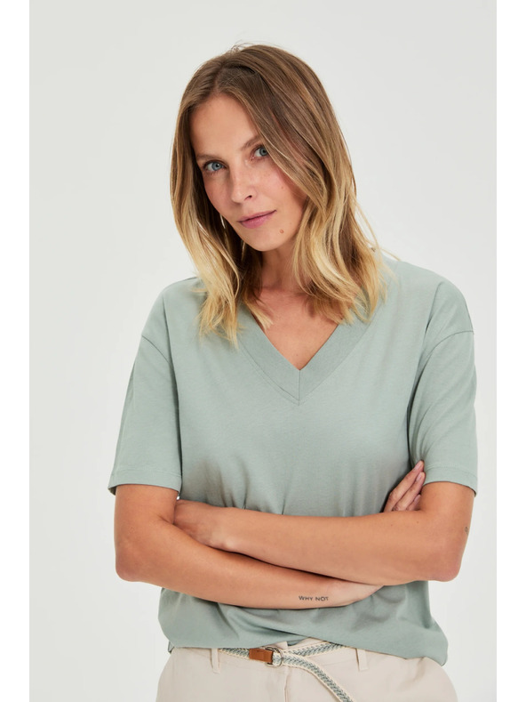 Moodo Bavlnená blúzka s výstrihom do "V" olivová Moodo