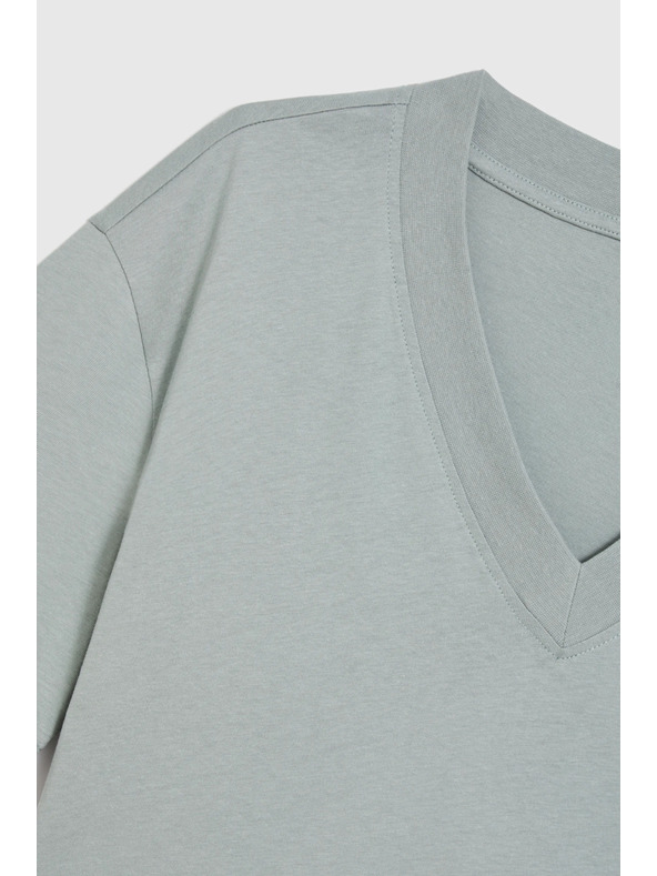 Moodo Bavlnená blúzka s výstrihom do "V" olivová Moodo