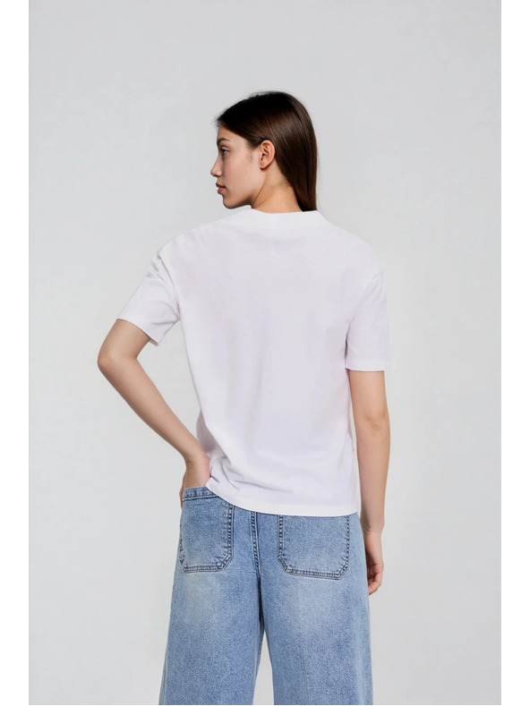 Moodo Bavlnená blúzka s výstrihom do V biela Moodo