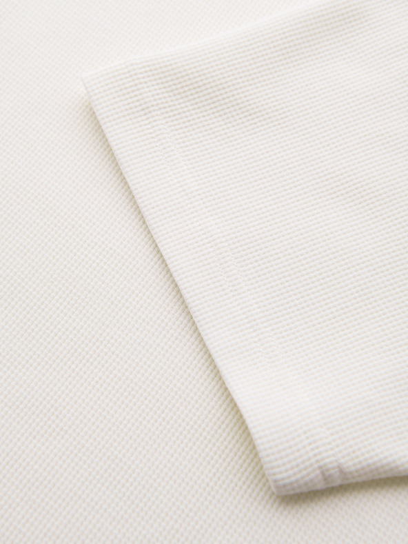 Ombre Clothing Pánske tričko s okrúhlym výstrihom a vafľovou štruktúrou - rozbitá biela V1 OM-TSCT-0197 Ombre Clothing