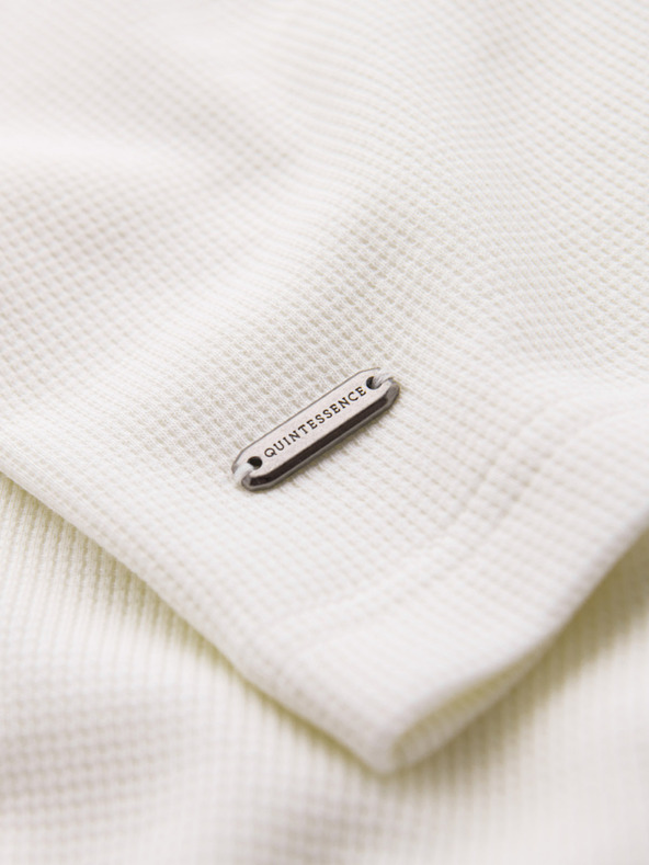 Ombre Clothing Pánske tričko s okrúhlym výstrihom a vafľovou štruktúrou - rozbitá biela V1 OM-TSCT-0197 Ombre Clothing