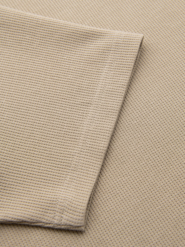 Ombre Clothing Pánske tričko s okrúhlym výstrihom a vafľovou štruktúrou - piesok V2 OM-TSCT-0197 Ombre Clothing