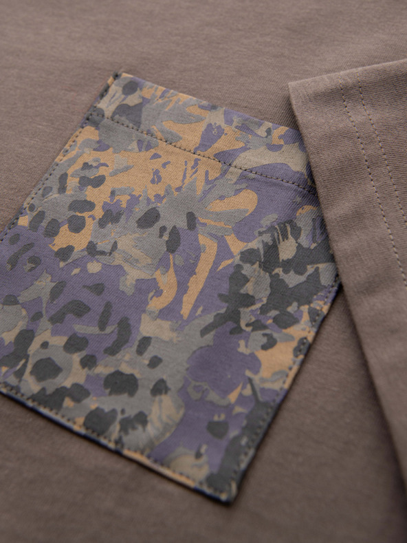 Ombre Clothing Pánske bavlnené tričko s potlačou vrecka - tmavo olivovo zelené V1 OM-TSPT-0227 Ombre Clothing