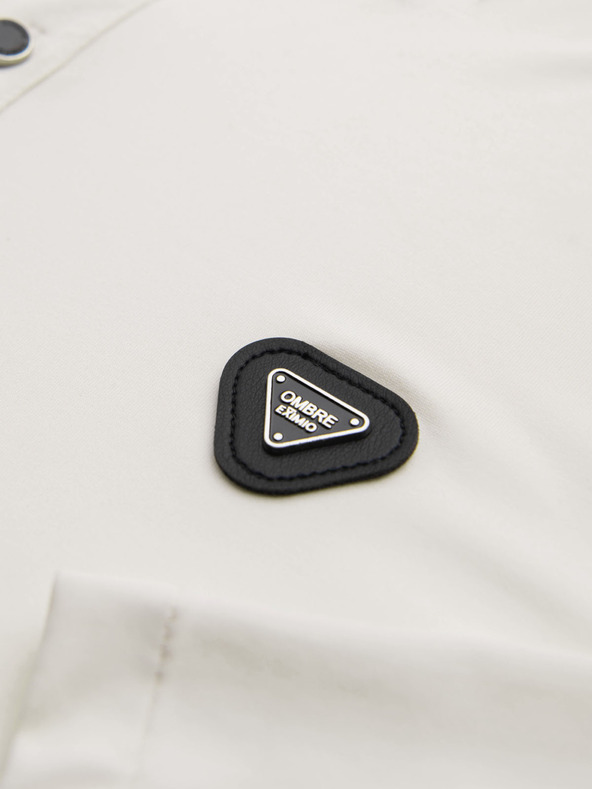Ombre Clothing Polokošeľa s dlhým rukávom a elegantnými značkovými gombíkmi - krémová V2 OM-POLS-0139 Ombre Clothing