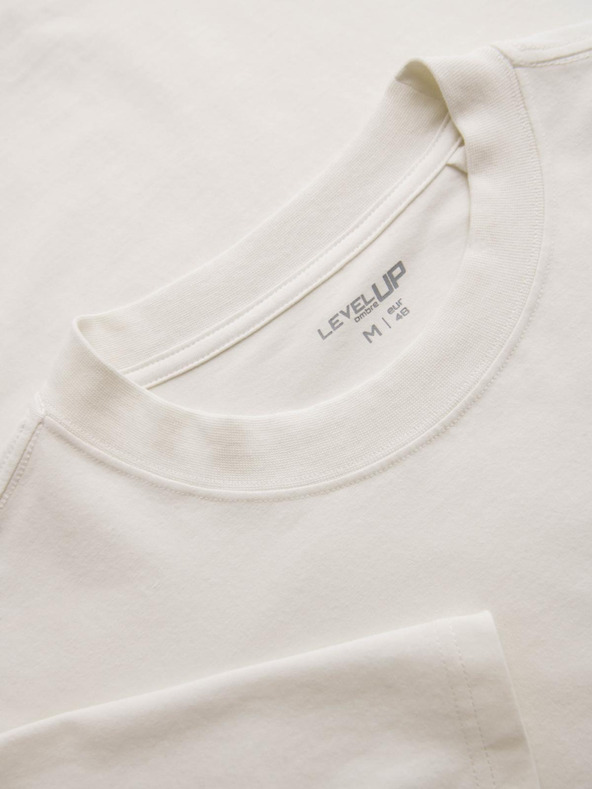 Ombre Clothing Pánske bavlnené tričko LOOSE FIT s okrúhlym výstrihom - ecru V2 OM-TSBC-0267 Ombre Clothing