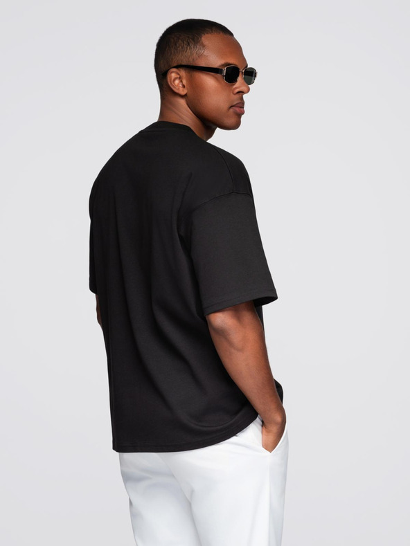 Ombre Clothing Pánske bavlnené tričko s aplikáciou šperkov na hrudi - čierne V1 OM-TSCT-0290 Ombre Clothing