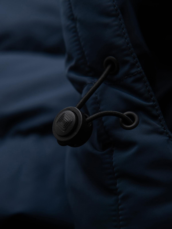 Ombre Clothing Pánska bunda s asymetrickým prešívaním a kapucňou - tmavo modrá V4 OM-JAHP-0304 Ombre Clothing