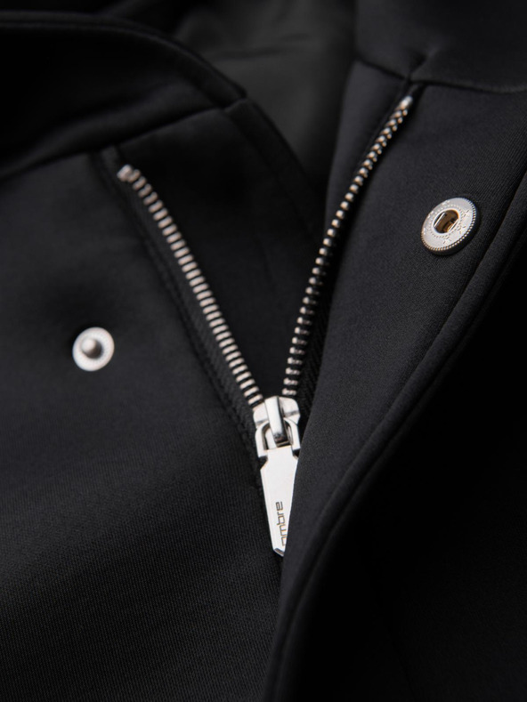 Ombre Clothing Pánsky minimalistický kabát strednej dĺžky s kapucňou - čierny V4 OM-COLC-0144 Ombre Clothing