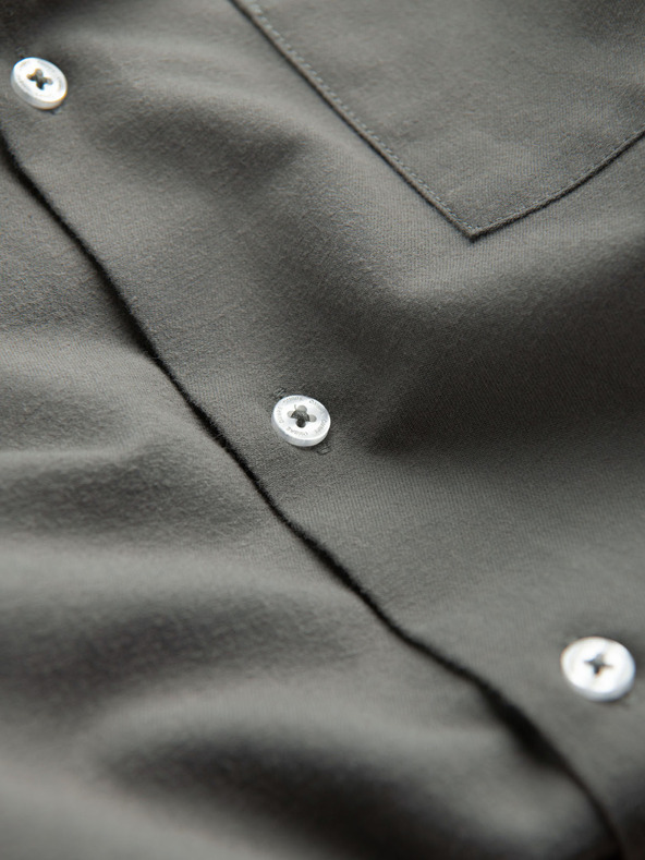 Ombre Clothing Pánska košeľa klasického regular fit strihu - khaki V4 K694 Ombre Clothing