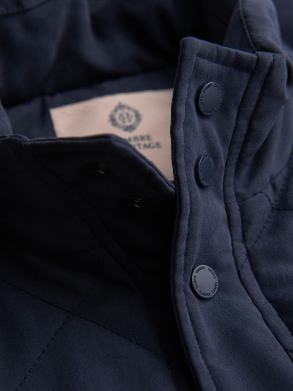 Ombre Clothing Pánska prešívaná bunda bez rukávov s broskyňovým efektom - tmavo modrá V2 OM-JAVJ-0277 Ombre Clothing