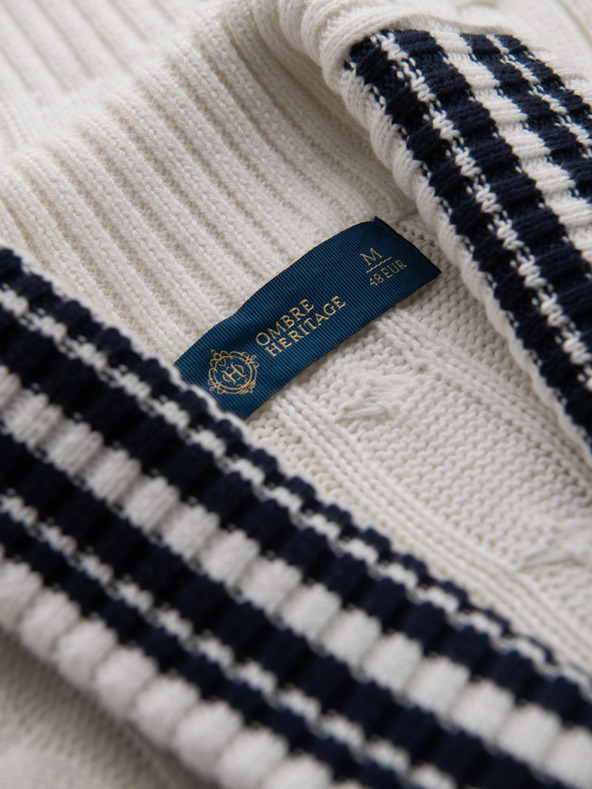 Ombre Clothing Pánsky sveter so šálovým golierom v preppy štýle - biely V1 OM-SWCD-0152 Ombre Clothing