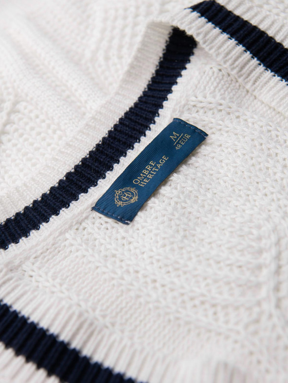 Ombre Clothing Pánsky kockovaný sveter s výstrihom - biely V1 OM-SWSW-0151 Ombre Clothing