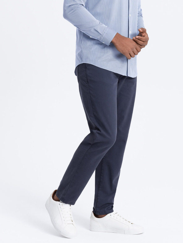 Ombre Clothing Tmavomodré pánske nohavice Chino Ombre Oblečenie