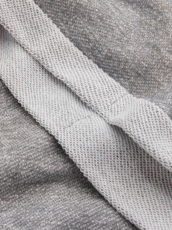 Ombre Clothing Šedé pánske žíhané šortky Ombre Oblečenie