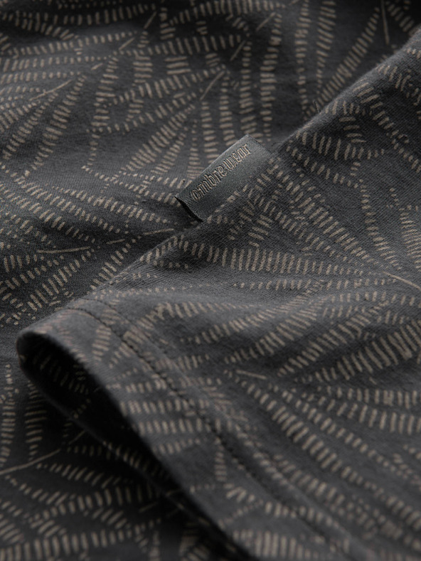 Ombre Clothing Tmavošedé pánske vzorované tričko Ombre Oblečenie