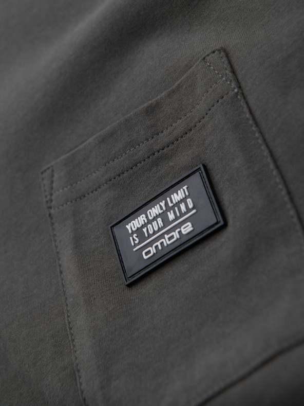 Ombre Clothing Pánske voľnočasové tričko s vreckom Ombre Oblečenie Zelená