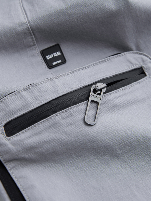 Ombre Clothing Svetlošedé pánske cargo jogger nohavice Ombre Clothing