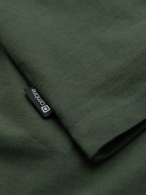 Ombre Clothing Zelené pánske tričko s vreckom Ombre Clothing