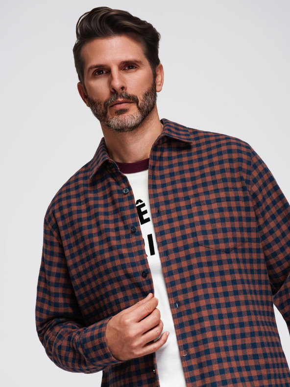 Ombre Clothing Tmavomodrá pánska kockovaná flanelová košeľa Ombre Clothing