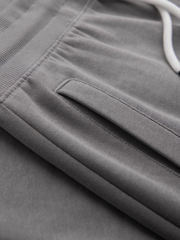 Ombre Clothing Šedé pánske tepláky Ombre Clothing