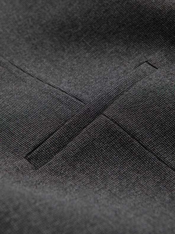 Ombre Clothing Tmavosivá pánska obleková vesta s golierom Ombre Oblečenie