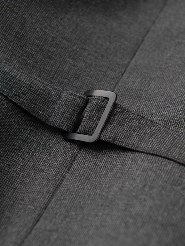 Ombre Clothing Tmavosivá pánska obleková vesta s golierom Ombre Oblečenie