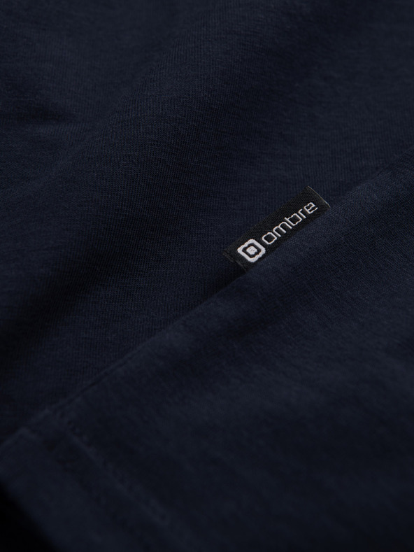 Ombre Clothing Tmavomodré pánske tričko s výstrihom do V Oblečenie Ombre