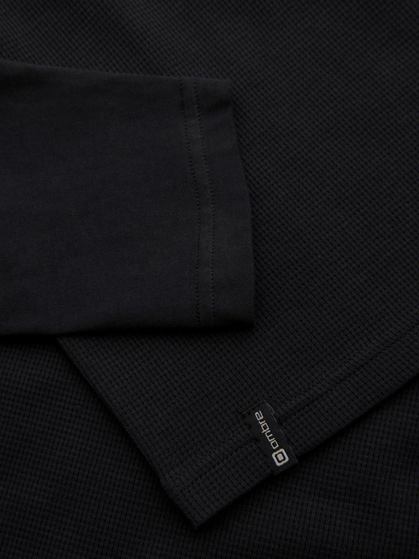 Ombre Clothing Čierna pánska základná košeľa s vreckom Ombre Clothing