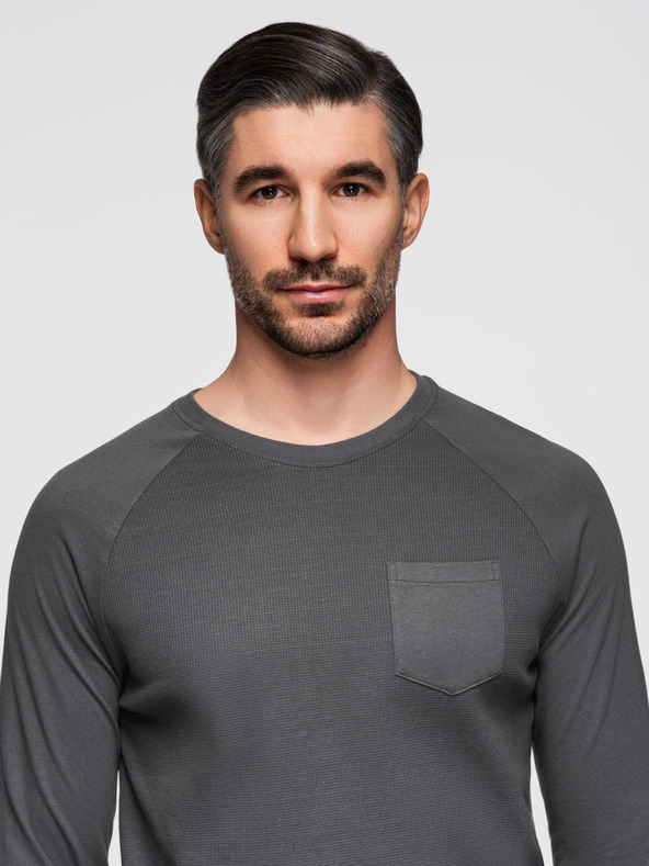 Ombre Clothing Tmavosivá pánska základná košeľa s vreckom Ombre Clothing