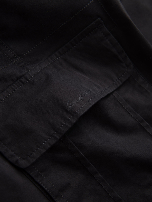 Ombre Clothing Čierne pánske cargo šortky Ombre Oblečenie