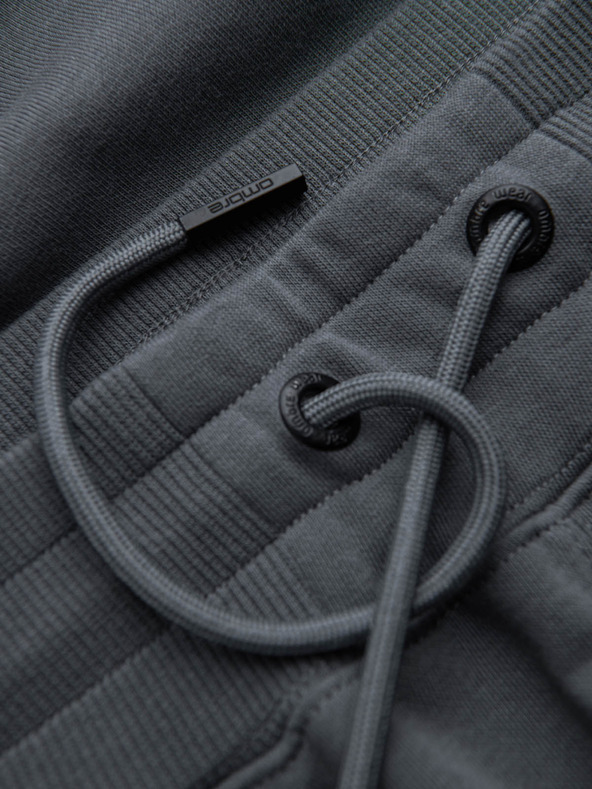 Ombre Clothing Šedé pánske základné teplákové šortky Ombre Clothing