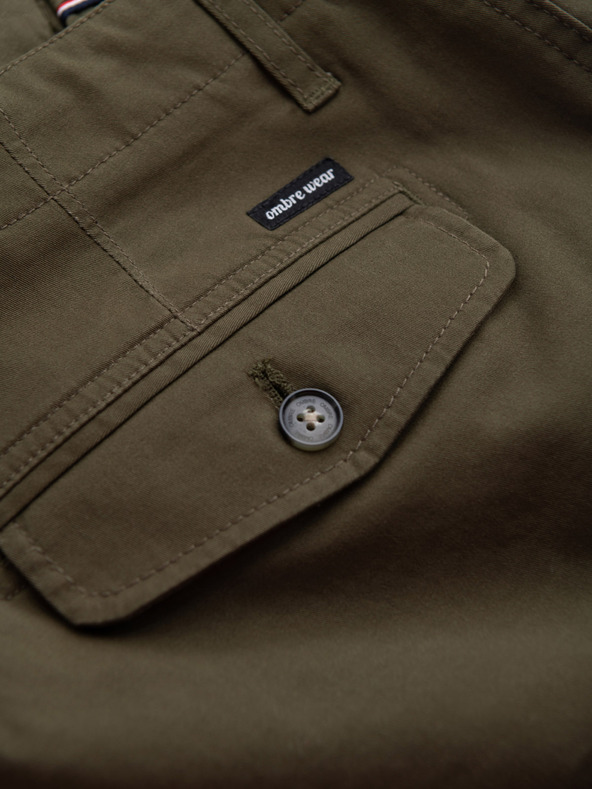 Ombre Clothing |Zelené pánske cargo šortky Ombre Clothing