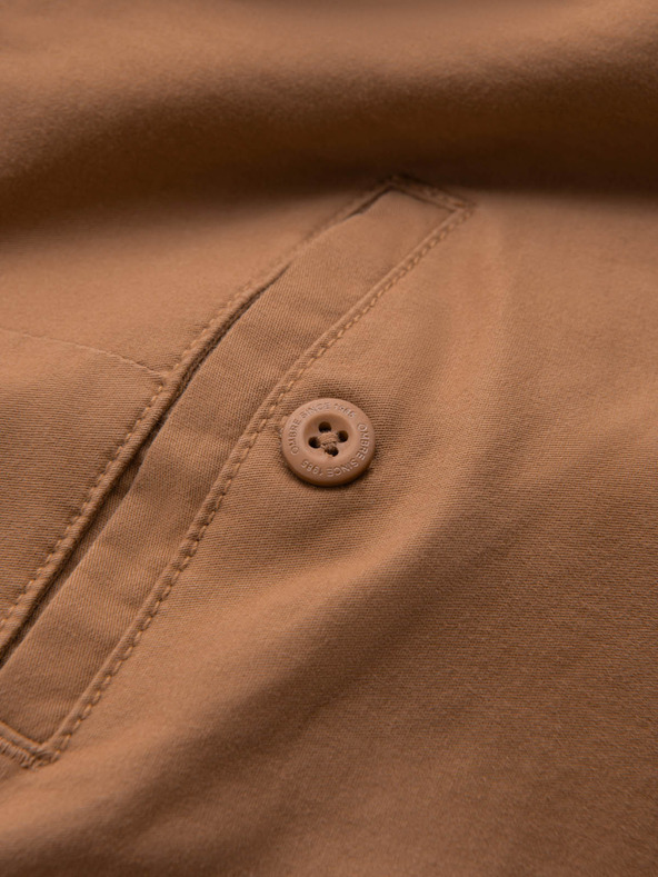 Ombre Clothing Hnedé pánske chino nohavice s ozdobným opaskom Ombre Oblečenie