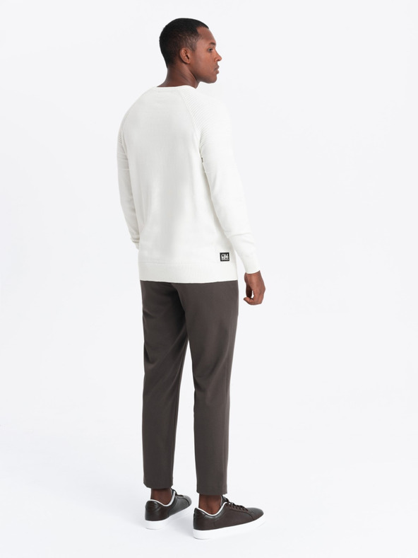 Ombre Clothing Pánsky raglánový sveter s rebrovanými rukávmi White Ombre Oblečenie