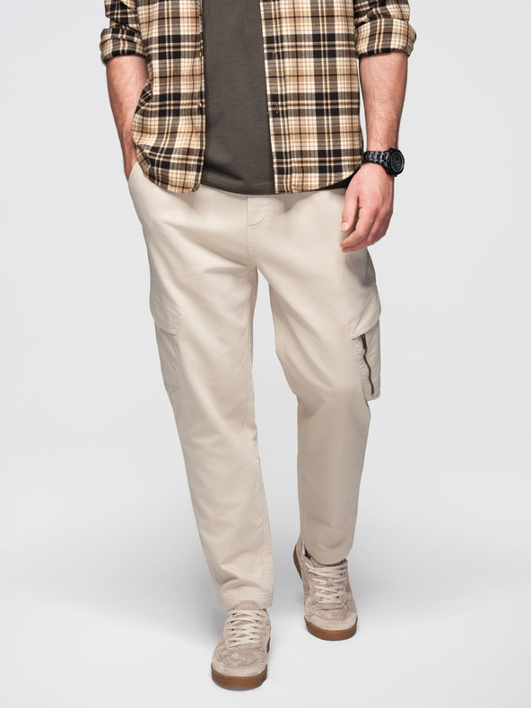 Ombre Clothing Pánske pletené tepláky s cargo vreckami krémové Ombre Clothing