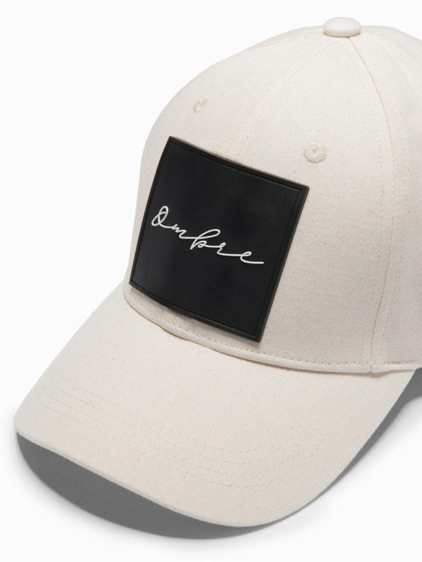 Ombre Clothing Pánska bejzbalová čiapka s veľkou nášivkou krémová Ombre Clothing