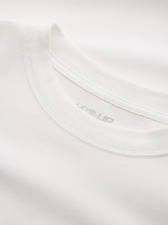 Ombre Clothing Pánske bavlnené tričko LOOSE FIT s dlhým rukávom a okrúhlym výstrihom - krémové V2 OM-LSBC-0129 Ombre Clothing